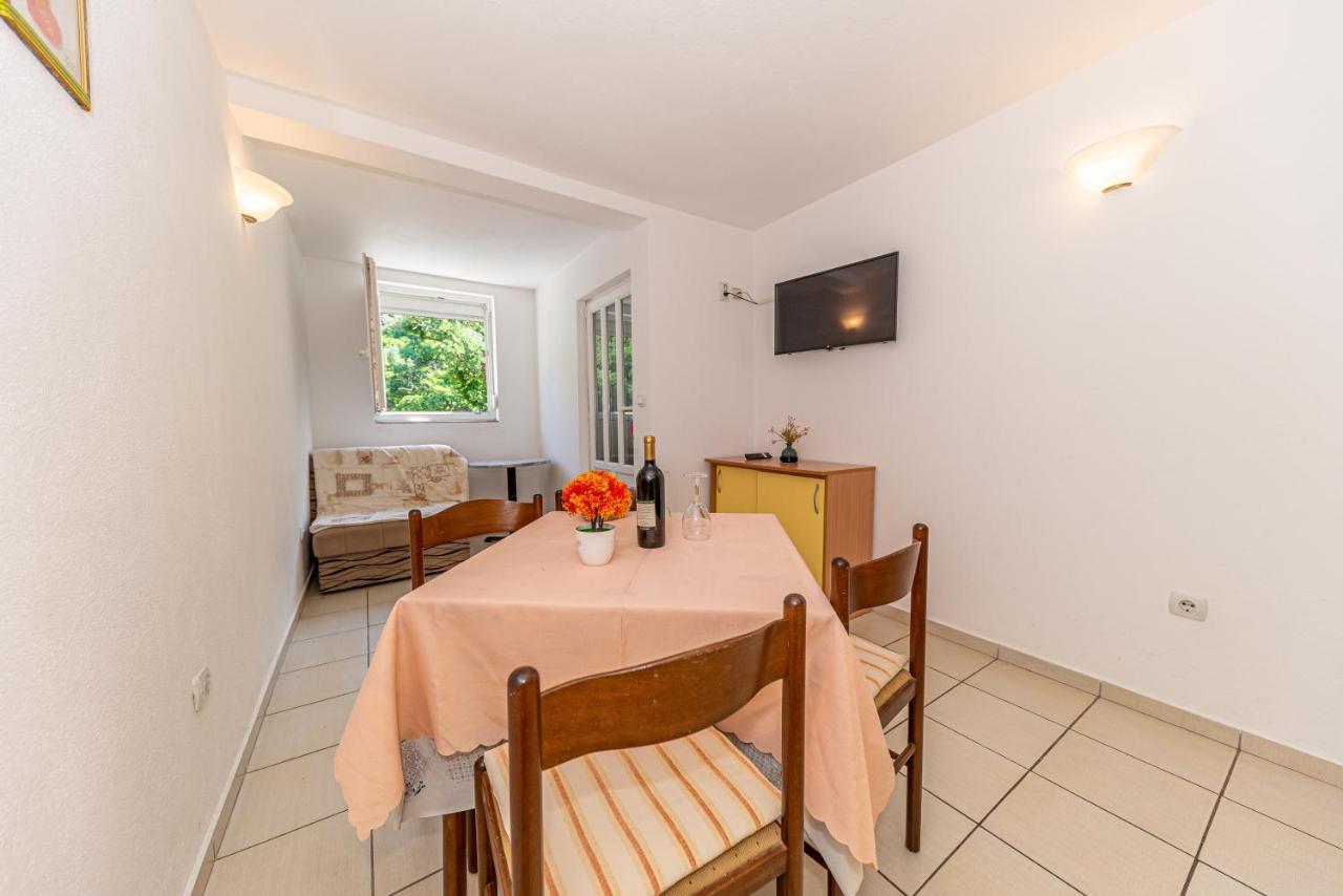 Apartment Knezevic Petrovac Zewnętrze zdjęcie