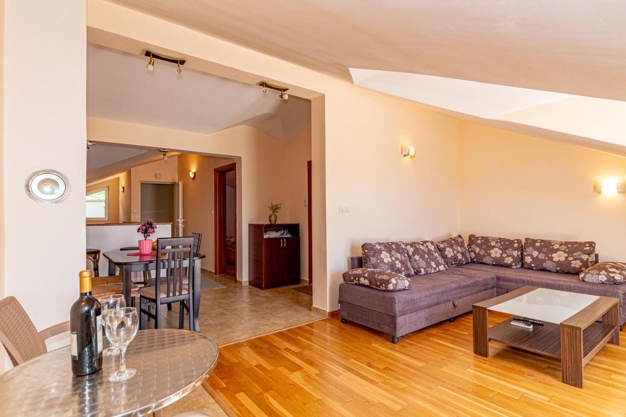 Apartment Knezevic Petrovac Zewnętrze zdjęcie